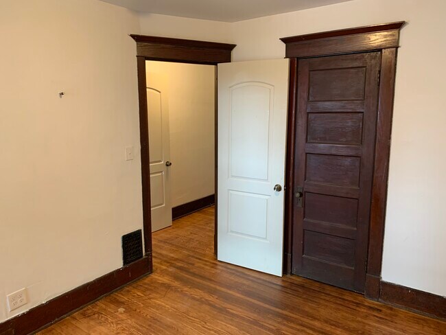 Bedroom 2 - 207 Lafayette Ave