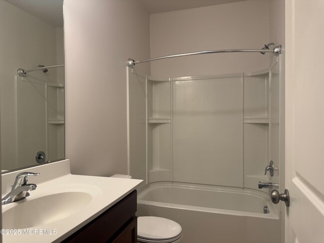Building Photo - 211 Kramer Ct