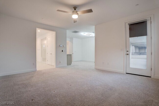 Building Photo - 230 Carmel Sky St