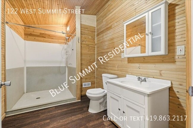 Building Photo - 122 W Summit St