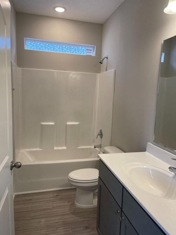 Building Photo - 302 71st Ave N