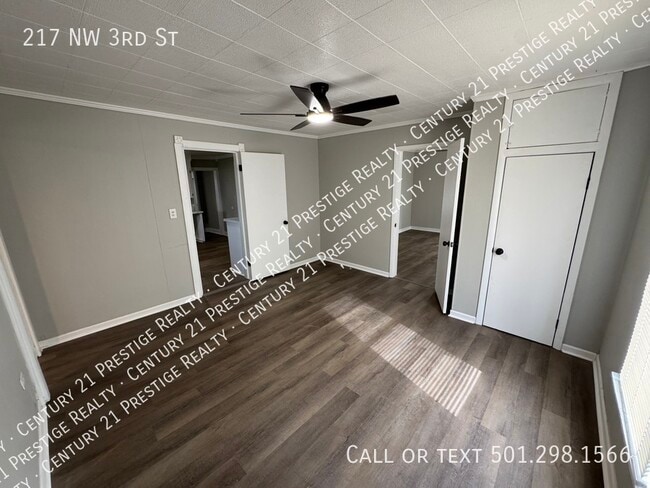 Building Photo - 217 NW 3rd St