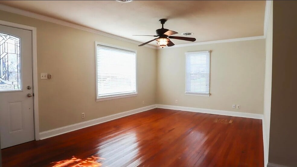 Building Photo - 1352 King Mill Pike