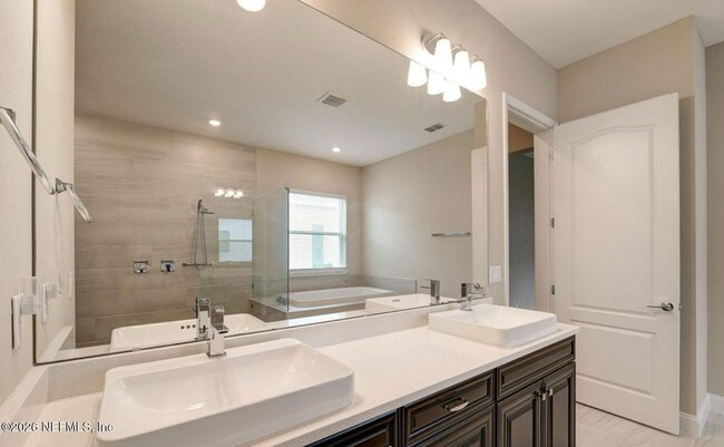 Building Photo - 614 Amalurra Trail