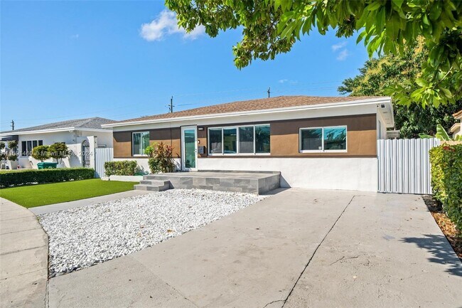 Primary Photo - 730 Northwest 18th Avenue, Miami, FL 33125...