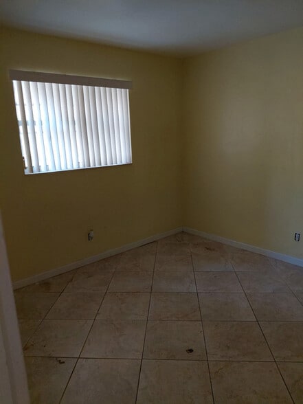 Building Photo - 2205 N 23rd Ave