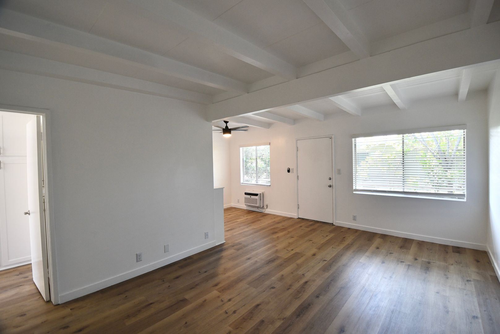 Building Photo - 6125 Whitsett Ave