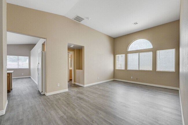 Building Photo - Single Family Home in N Las Vegas Aliante Area