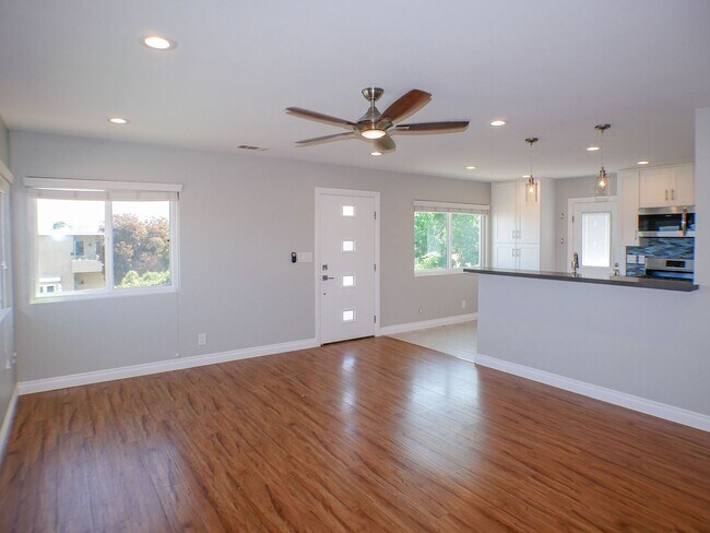 Building Photo - 4573-4575 Newport Avenue