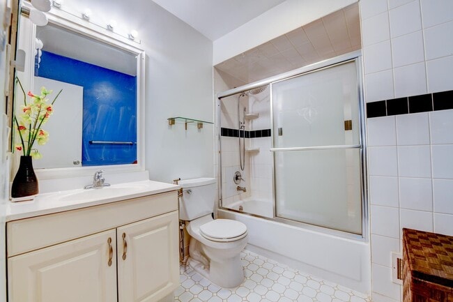 Building Photo - 572 Sanderling Ct