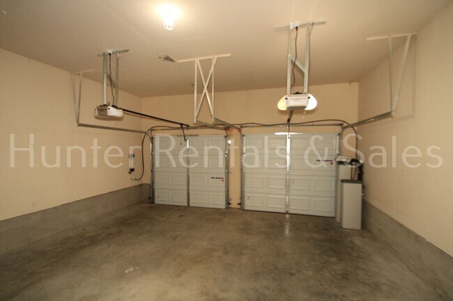 Building Photo - Beautiful Home in Sought-After Harker Heig...