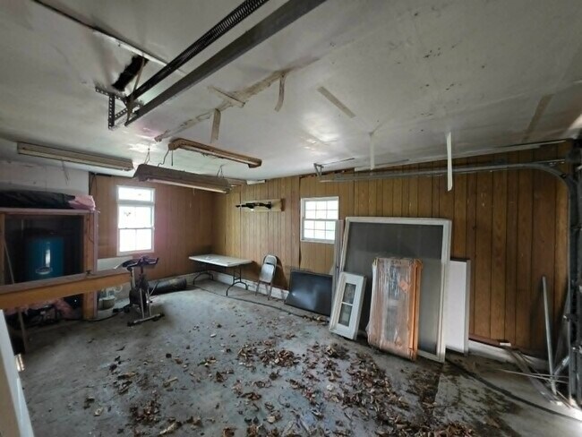 Building Photo - 25711 Delmar Rd