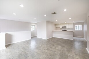 Building Photo - 7359 Kester Ave