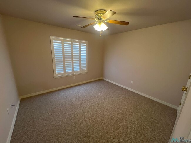 Building Photo - 721 Jeanie Dr