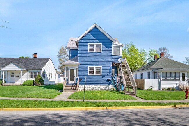 Building Photo - 850 E Washington St