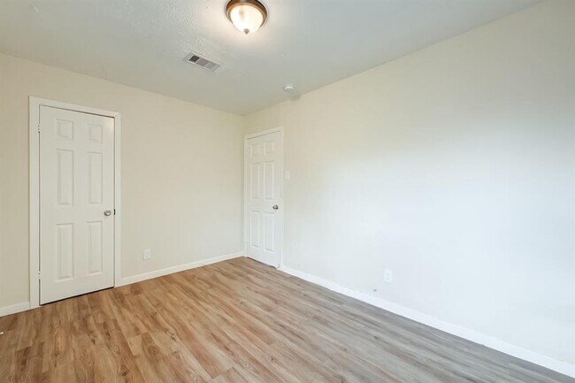 Building Photo - 4113 Dawson Ln