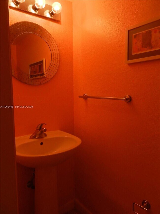 Building Photo - 8950 SW 69th Ct