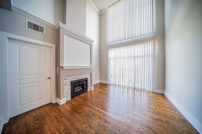 Building Photo - For Sale or Lease! Area Construction close to completion!