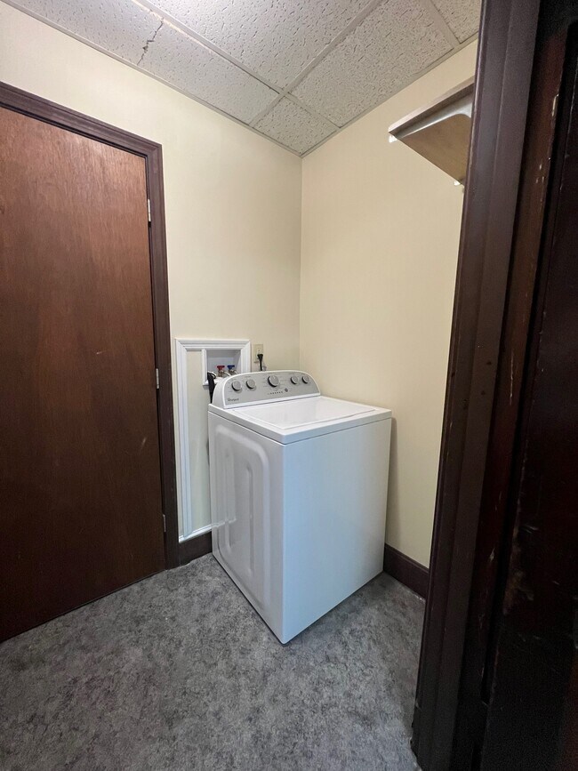 Building Photo - McShane Block