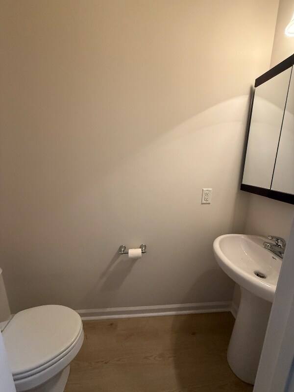 Building Photo - 102 Privett Ct