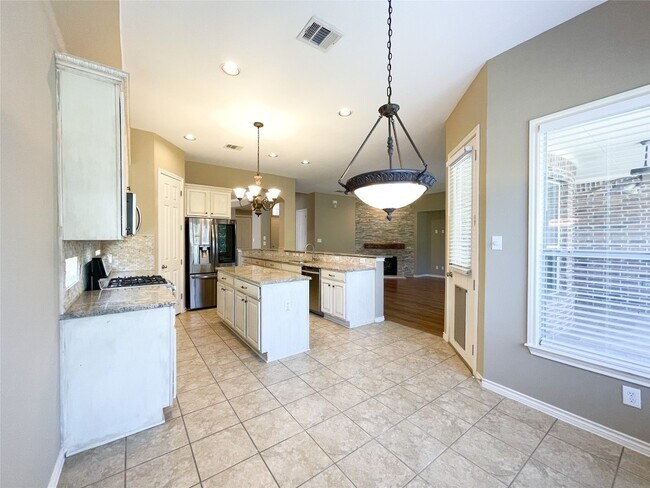 Building Photo - 2605 Tumbling River Dr