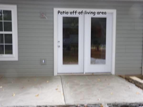 Building Photo - 724 Greenlawn Rd