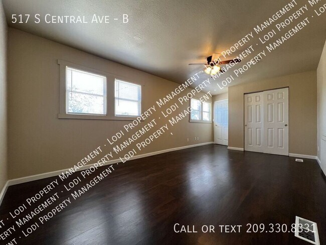 Building Photo - 517 S Central Ave