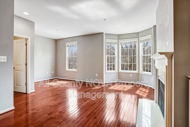 Building Photo - 1609 Poplar Run Dr