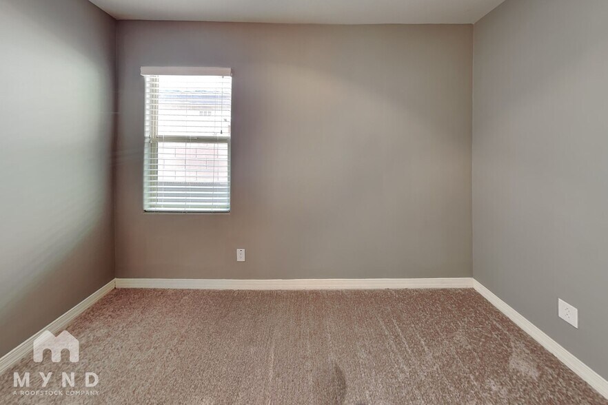 Building Photo - 12226 W Briles Rd