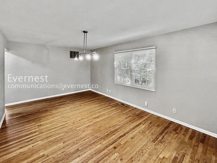 Building Photo - 3829 Captain Dr