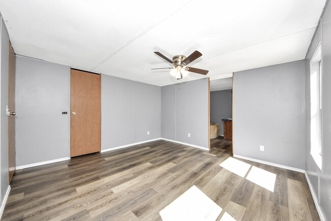 Building Photo - 14009 Rustic Ln