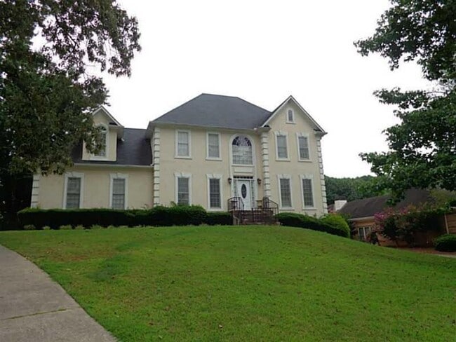 Building Photo - 5 Bedroom finished basement home in Marietta