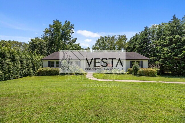 Building Photo - 90 Knob Hill Rd