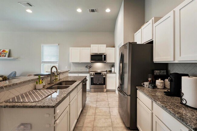 Building Photo - 9925 Comely Bnd