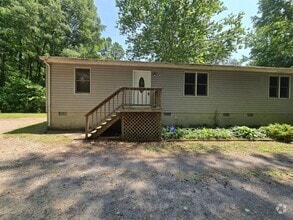 Building Photo - 3 bedroom duplex in Prince George County -...