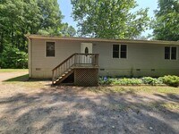 Building Photo - 3 bedroom duplex in Prince George County -...