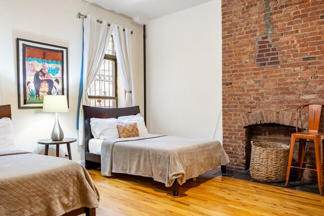 Building Photo - 112 W 136th St