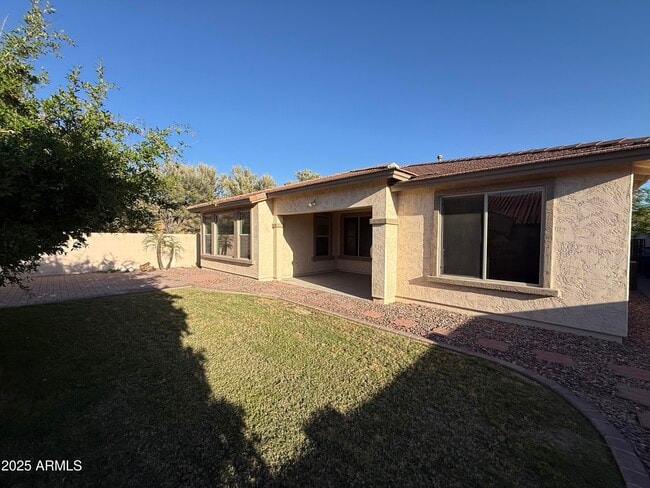 Building Photo - 1594 W Pelican Ct
