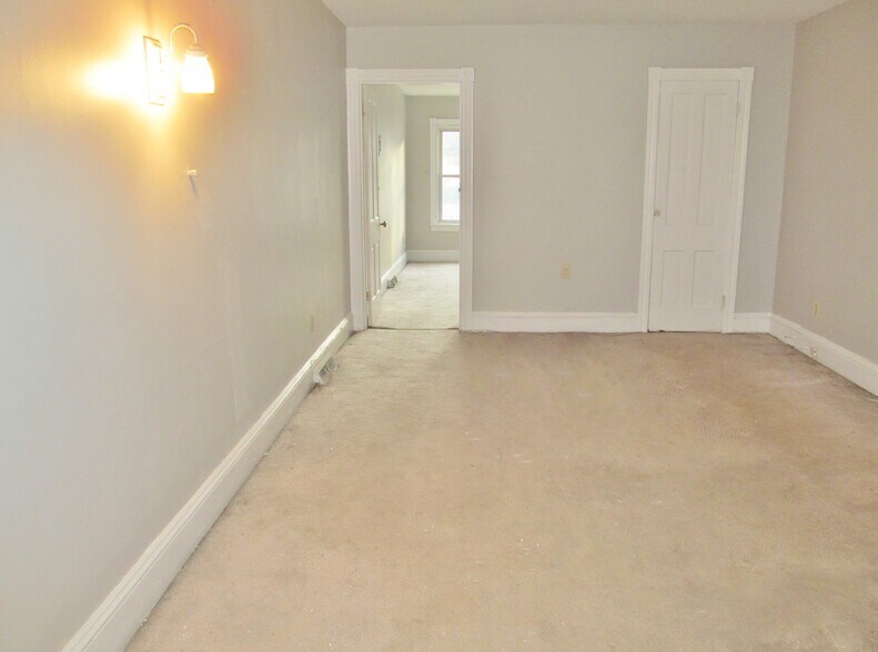 Building Photo - 49 Mercer St