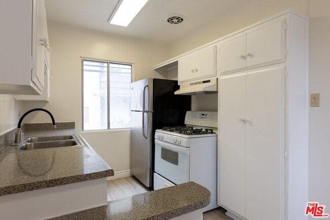 Building Photo - 1295 Federal Ave