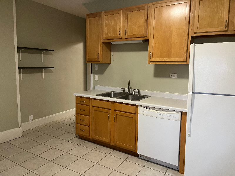 Building Photo - 2310 E 12th St