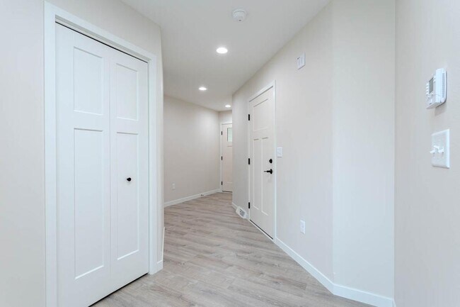 Building Photo - 3504 Green Pastures Ln