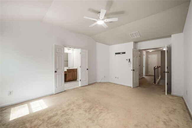 Building Photo - 1798 Oakbrook Lane, 8