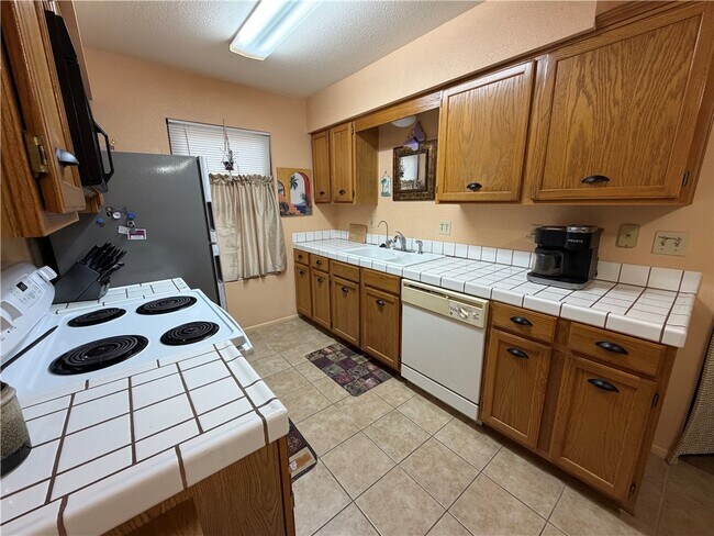 Building Photo - 1280 Mohave Dr