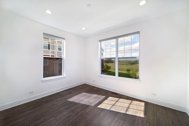 Building Photo - 322 Timberleaf Cir