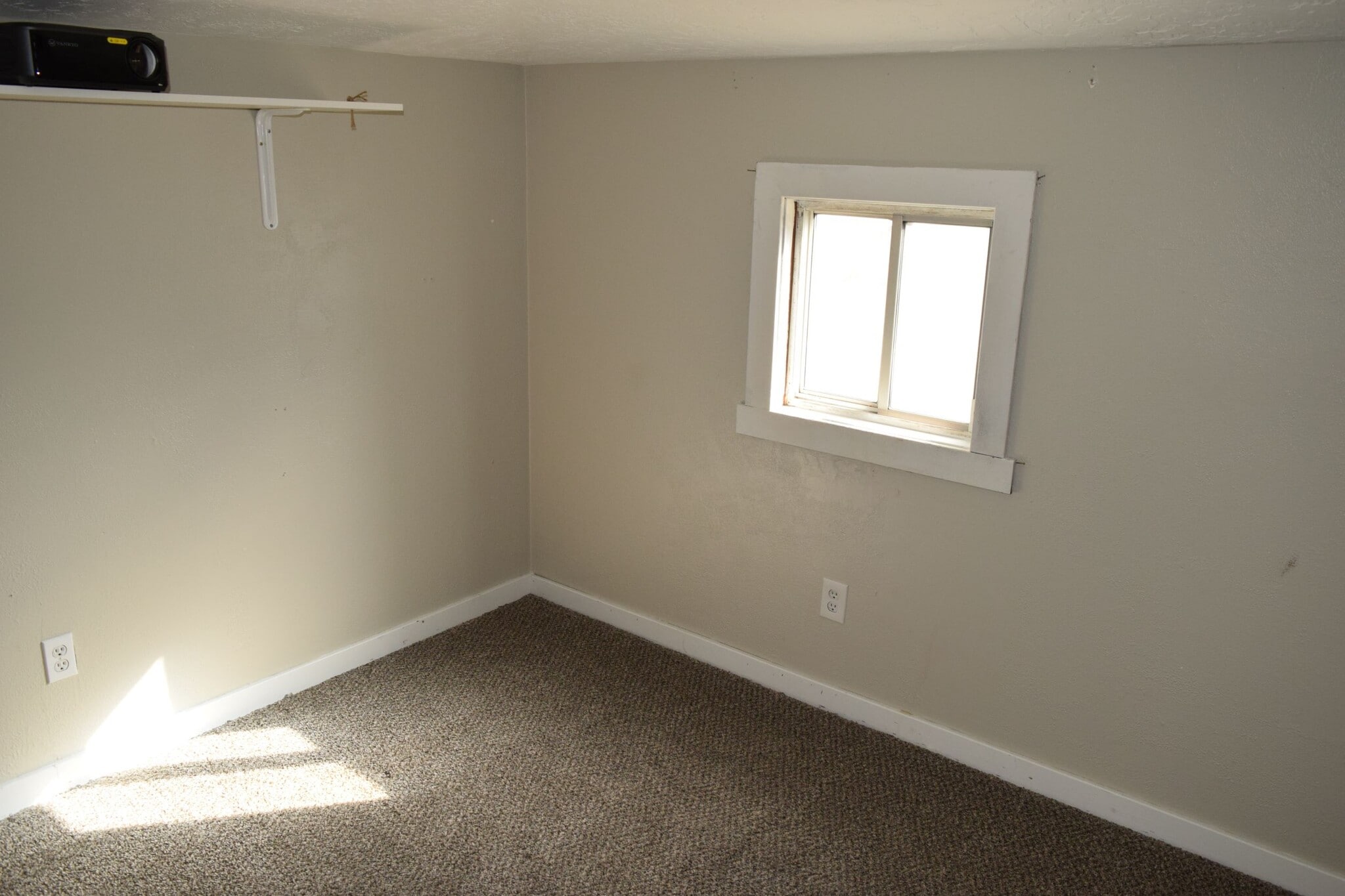 Bedroom 3 - 30 N 200 W