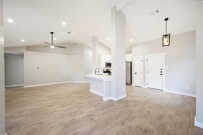 Building Photo - 12807 Magnolia Mound Trail