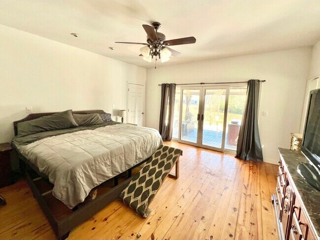 Building Photo - Co Rd 55