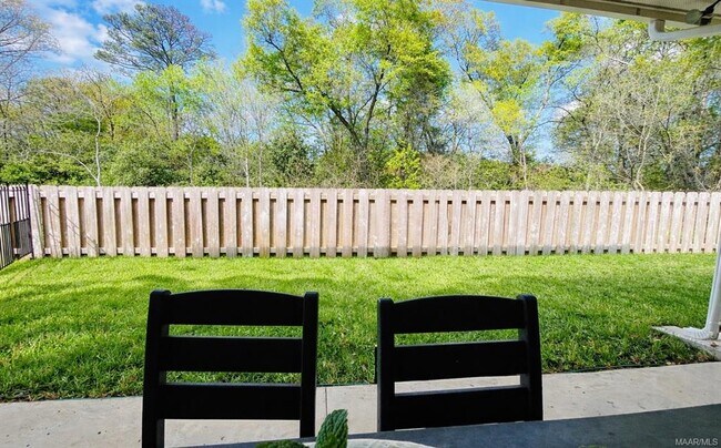 Building Photo - 1691 Pebble Creek Dr