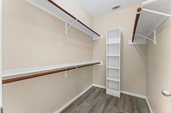 Building Photo - 6219 Springhaven Dr